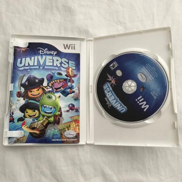 Nintendo Wii Disney Universe Game Disc Manual Included - Picture 3 of 7